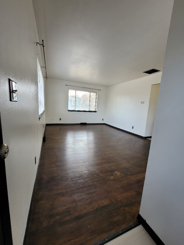 42nd Street Southwest #224 - Photo 5 of 19