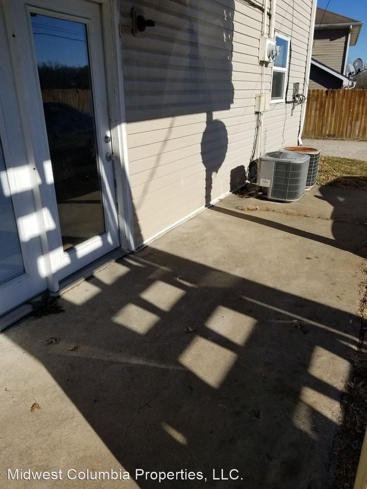 718 Demaret - Photo 2 of 8