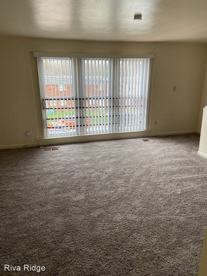 463 Idlewood Rd - Photo 2 of 9
