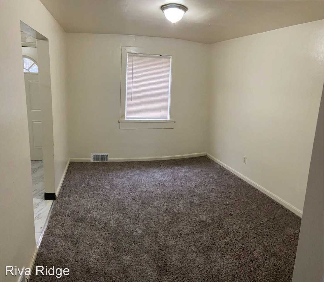 463 Idlewood Rd - Photo 3 of 9