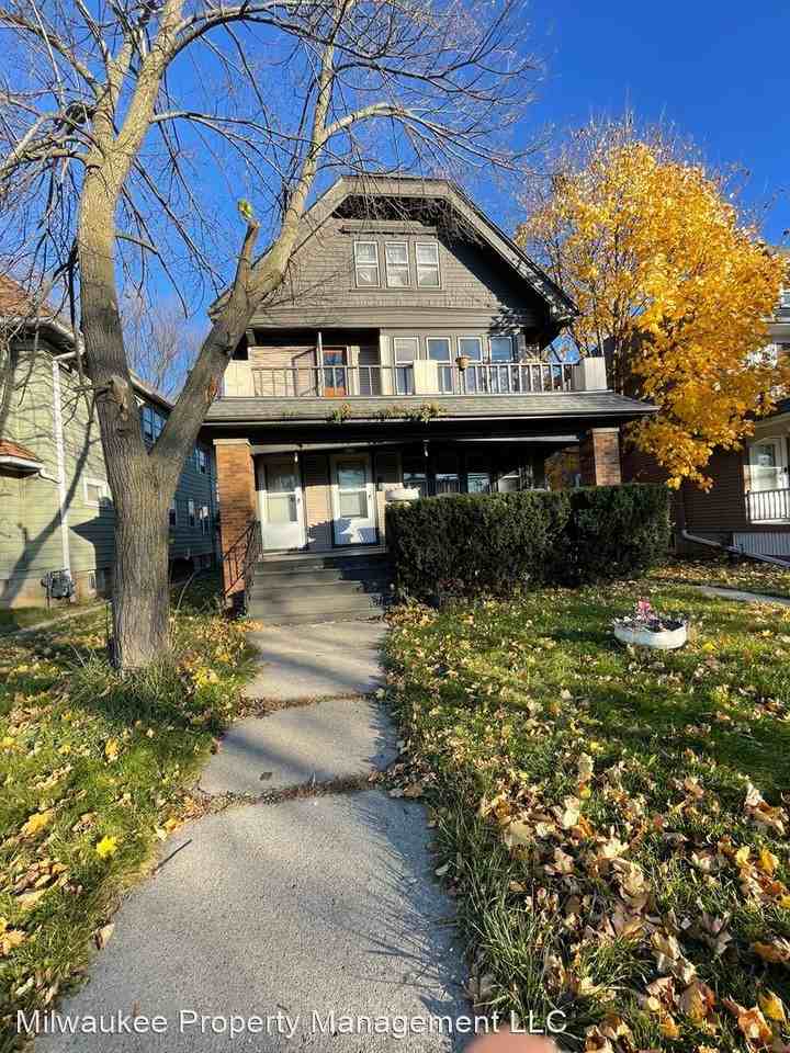 2818 N 51st St, Milwaukee, WI 53210 2 unit Rentals Zumper