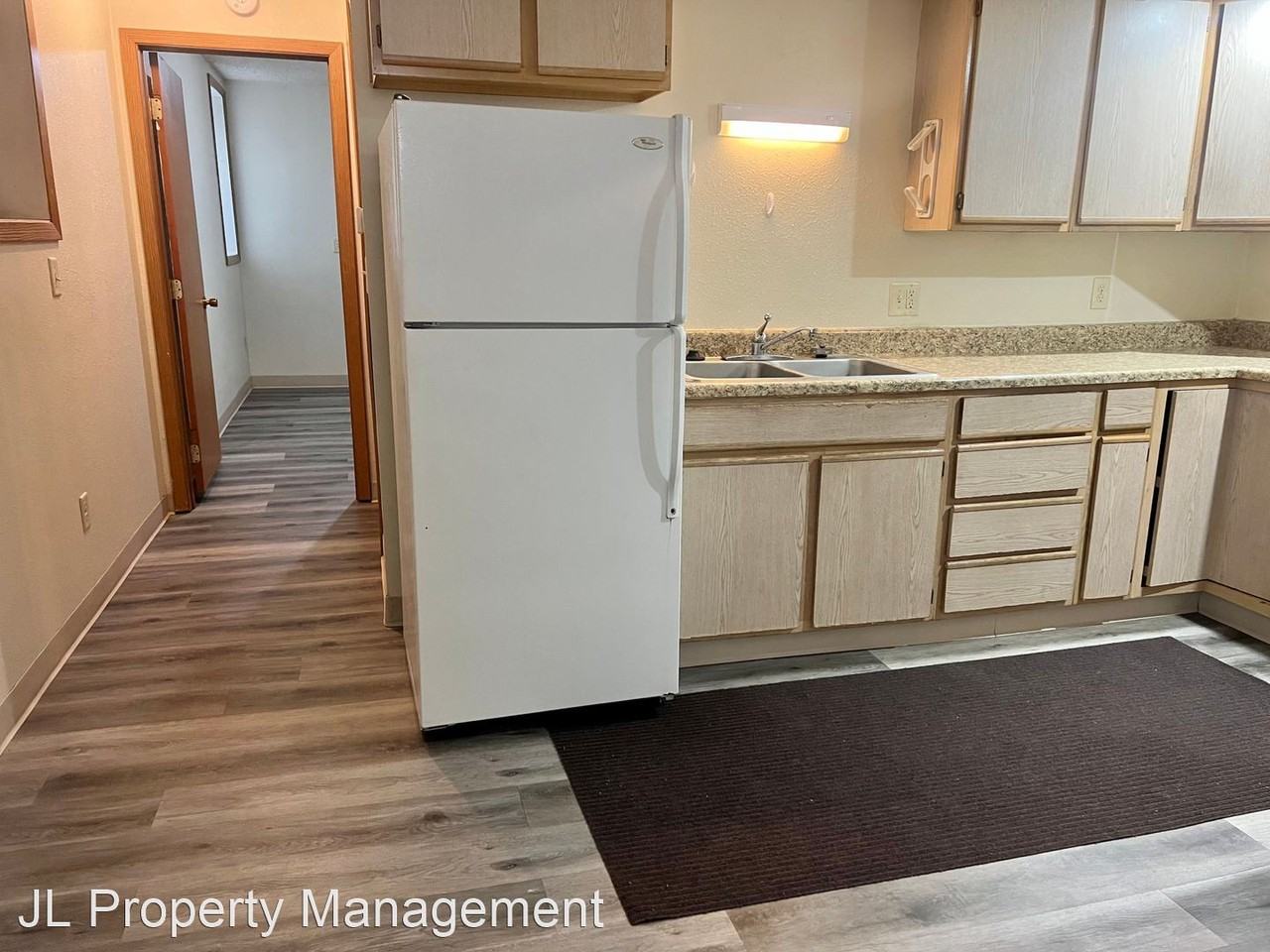 1227 E 8th St - Photo 2 of 6