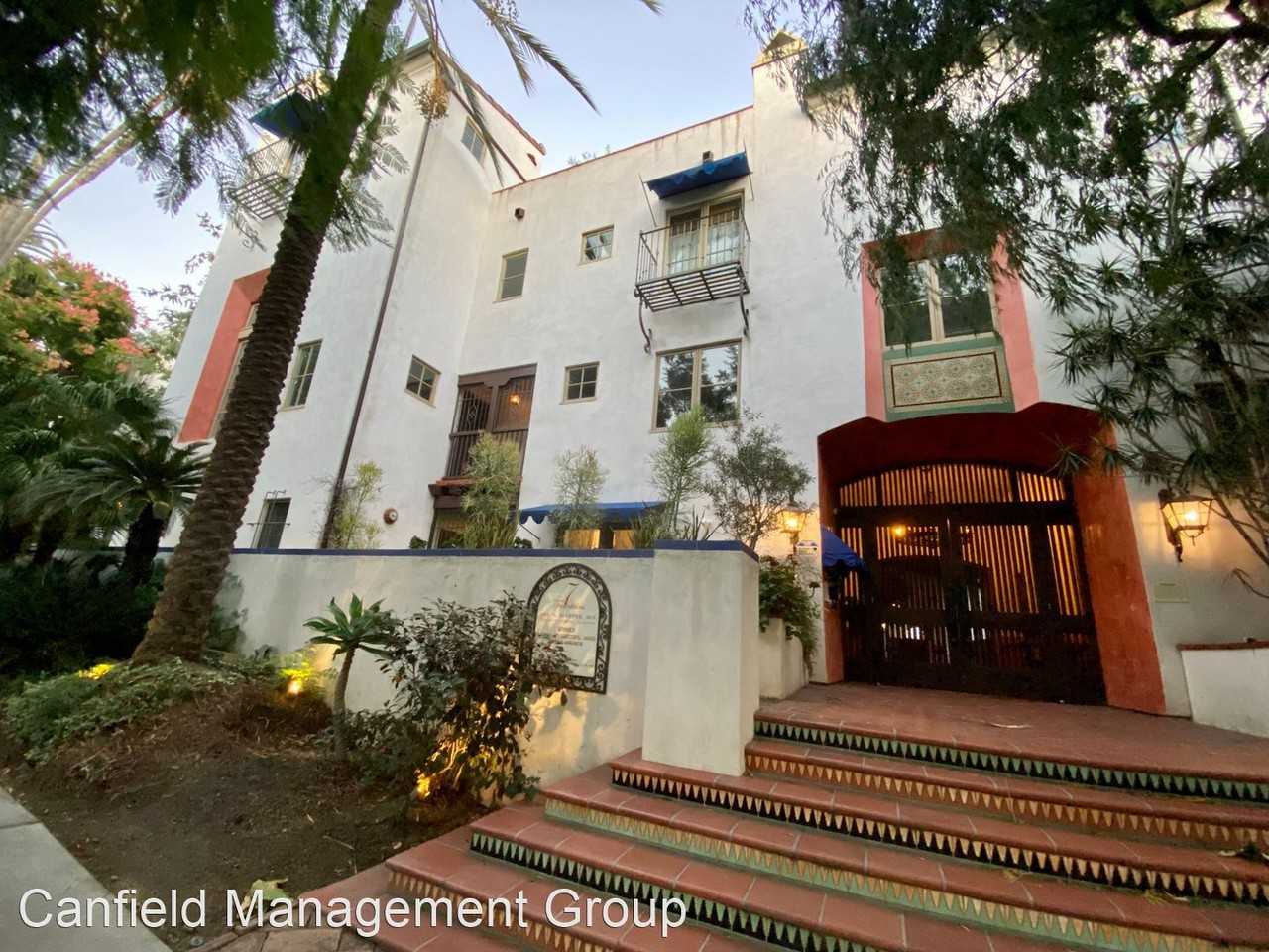 1414 N Harper Ave - Photo 3 of 36