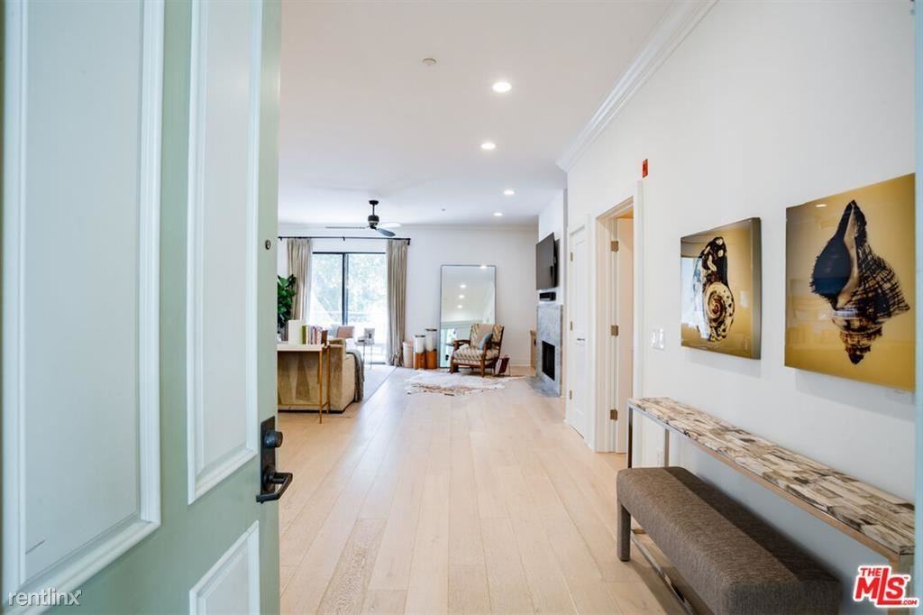 16000 W Sunset Blvd #203