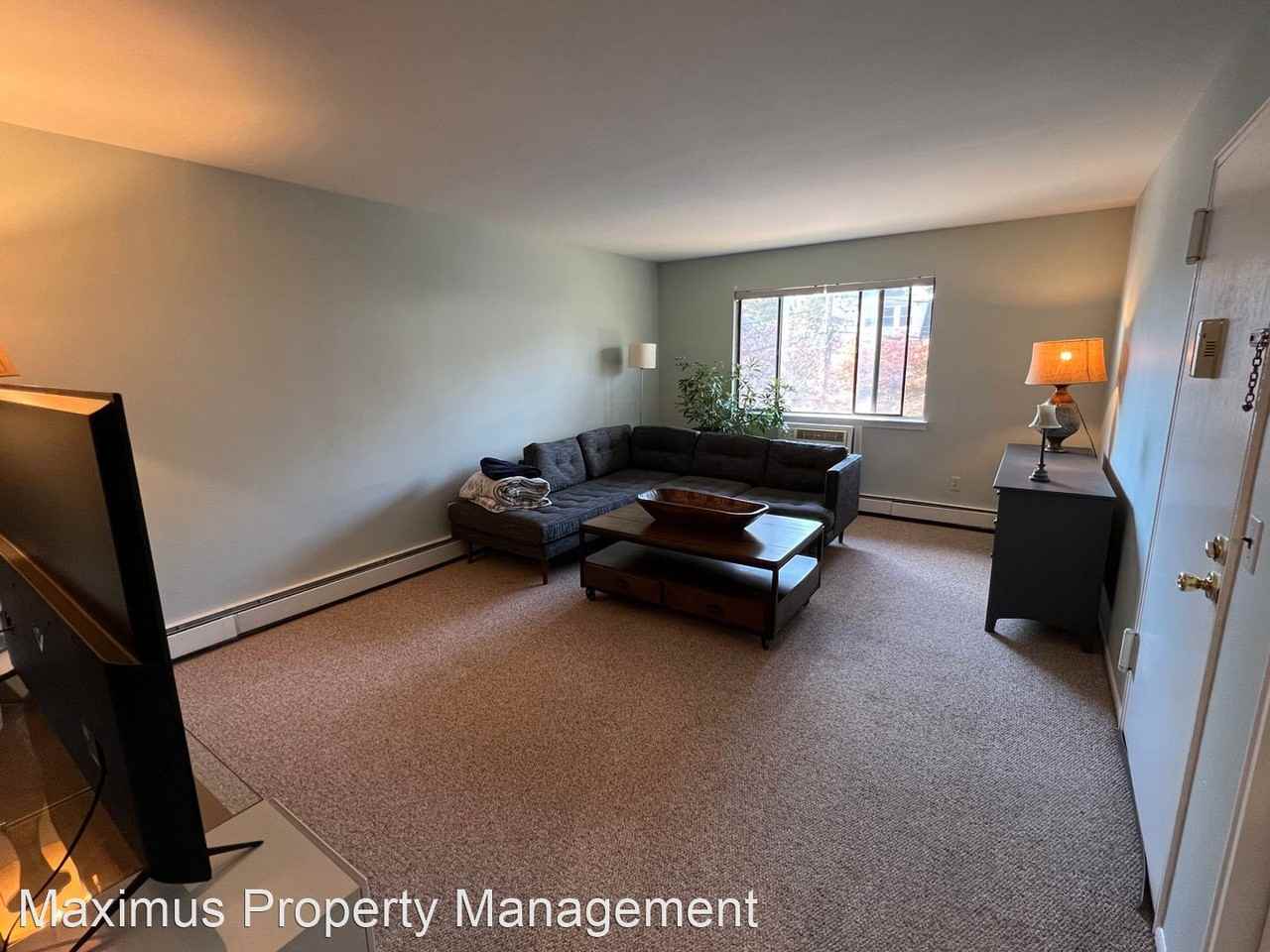 Gigantic FURNISHED Two Bedroom/w 2 off street private parking spots/ Glen ridge Border - Photo 3 of 19