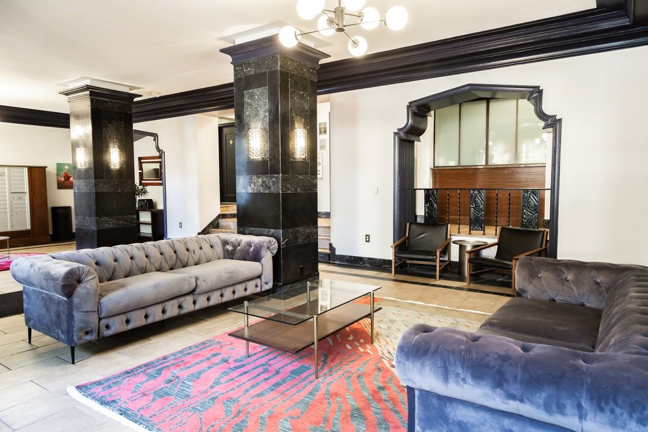 Brownhardt - Photo 2 of 35