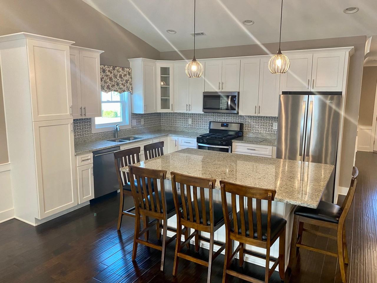 300 Canterbury Ln #300CL - Photo 3 of 11