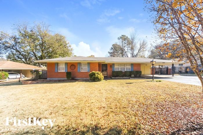 6116 Ivanhoe Rd - Photo 2 of 16