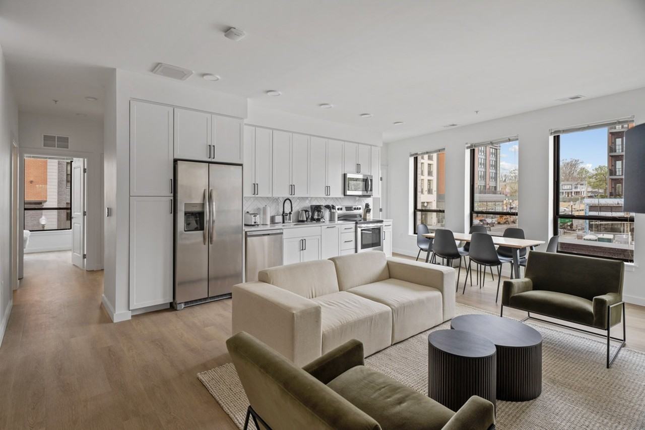 Common Clover - Photo 3 of 20