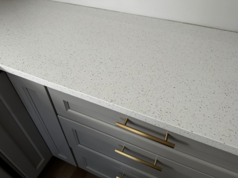 2206 Maplewood Dr - Photo 2 of 12