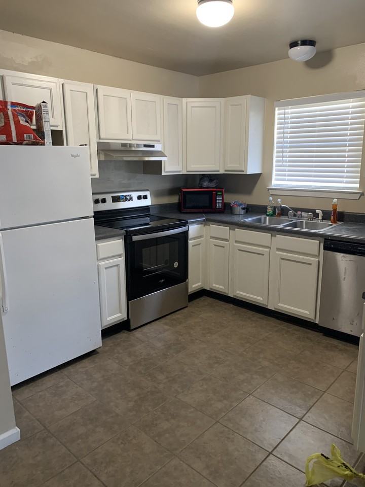 2309 Highway 190 E #B - Photo 2 of 3