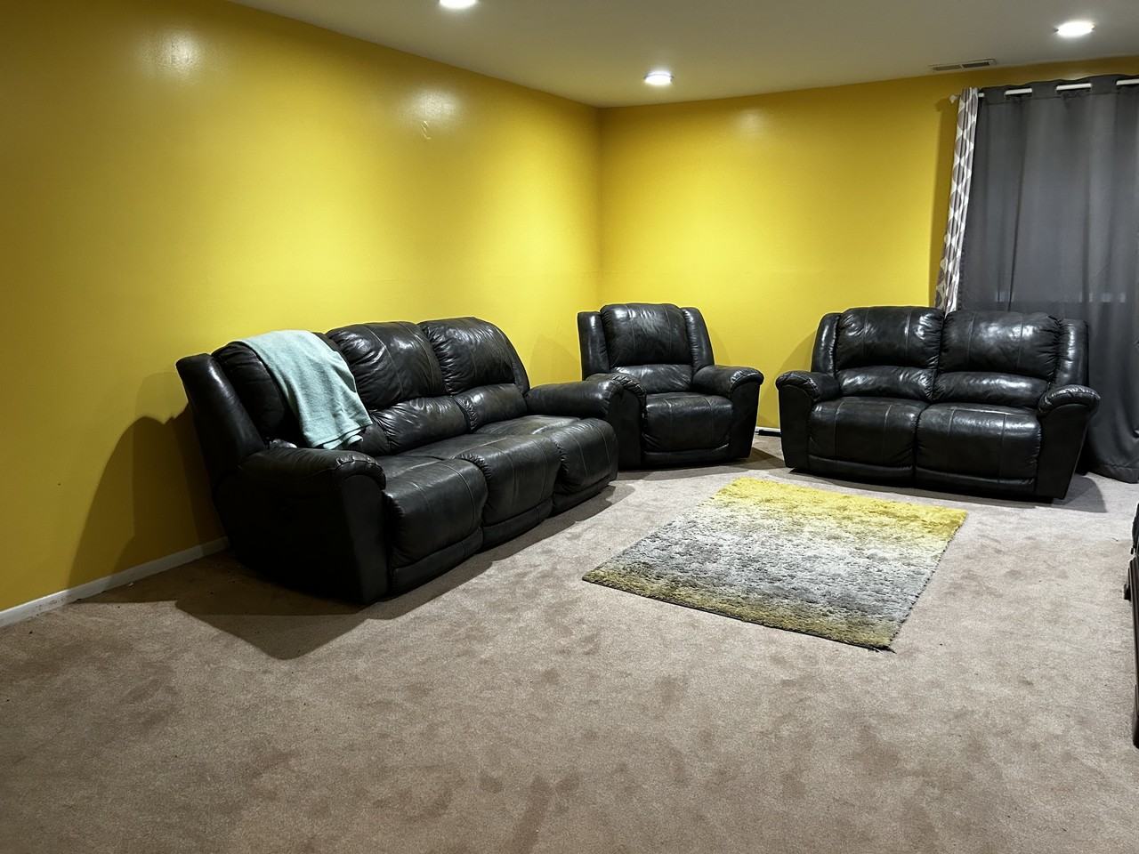 34 Wynwood Dr #34 - Photo 2 of 9