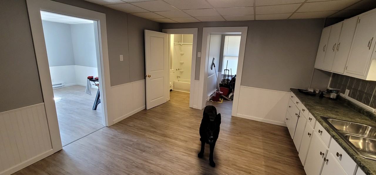 309 Middle St #B - Photo 3 of 12