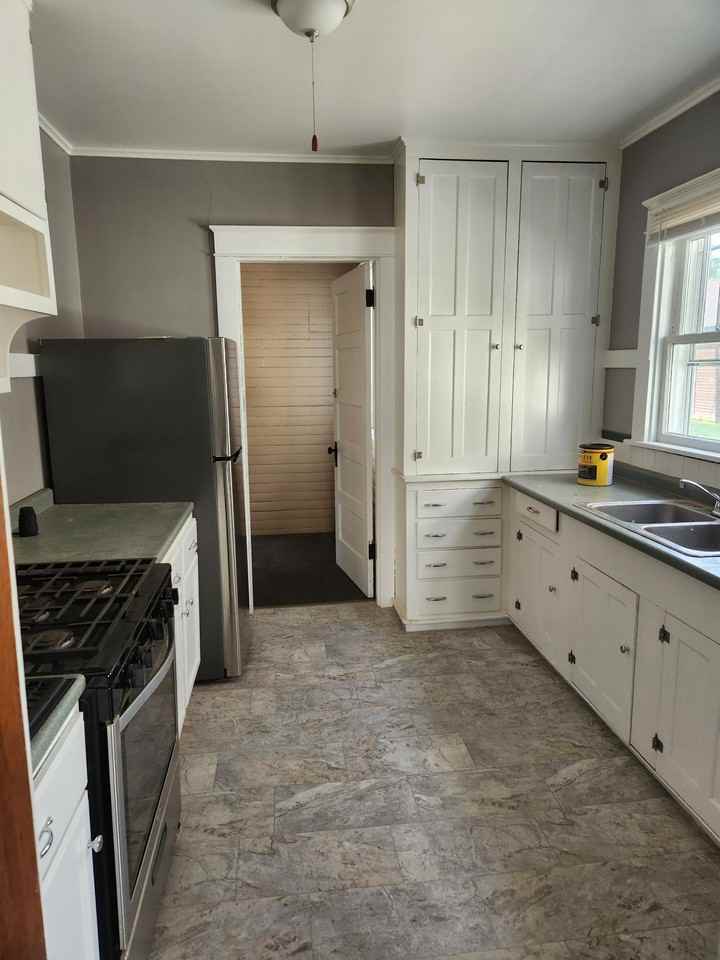 400 Brainard St DOWNSTAIRS, Watertown, NY 13601 2 Bedroom Apartment