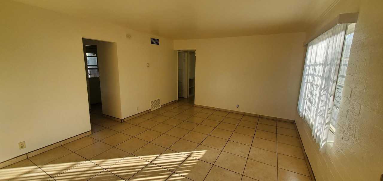 2254 E Monterey Vis #1 - Photo 5 of 13