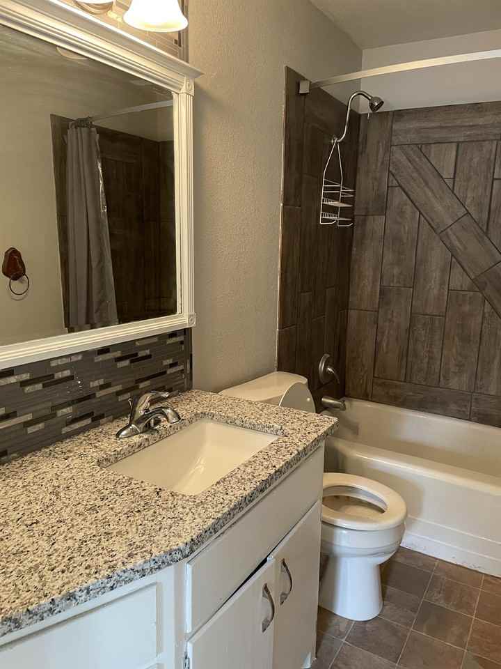 103 C St #1 - Photo 3 of 7