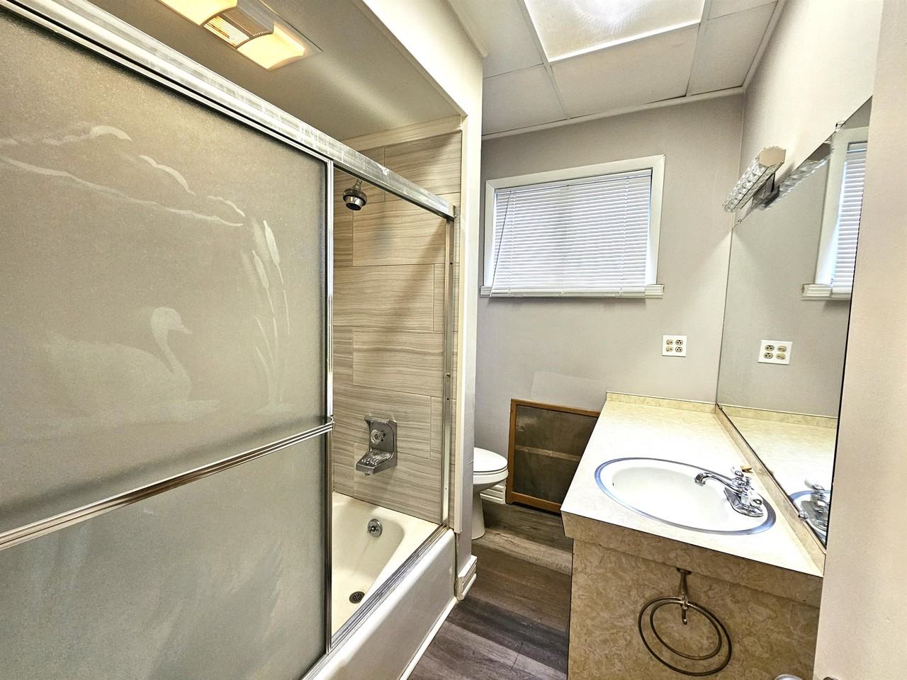 828 Cedar Avenue - 1 st fl #1stFL - Photo 3 of 13