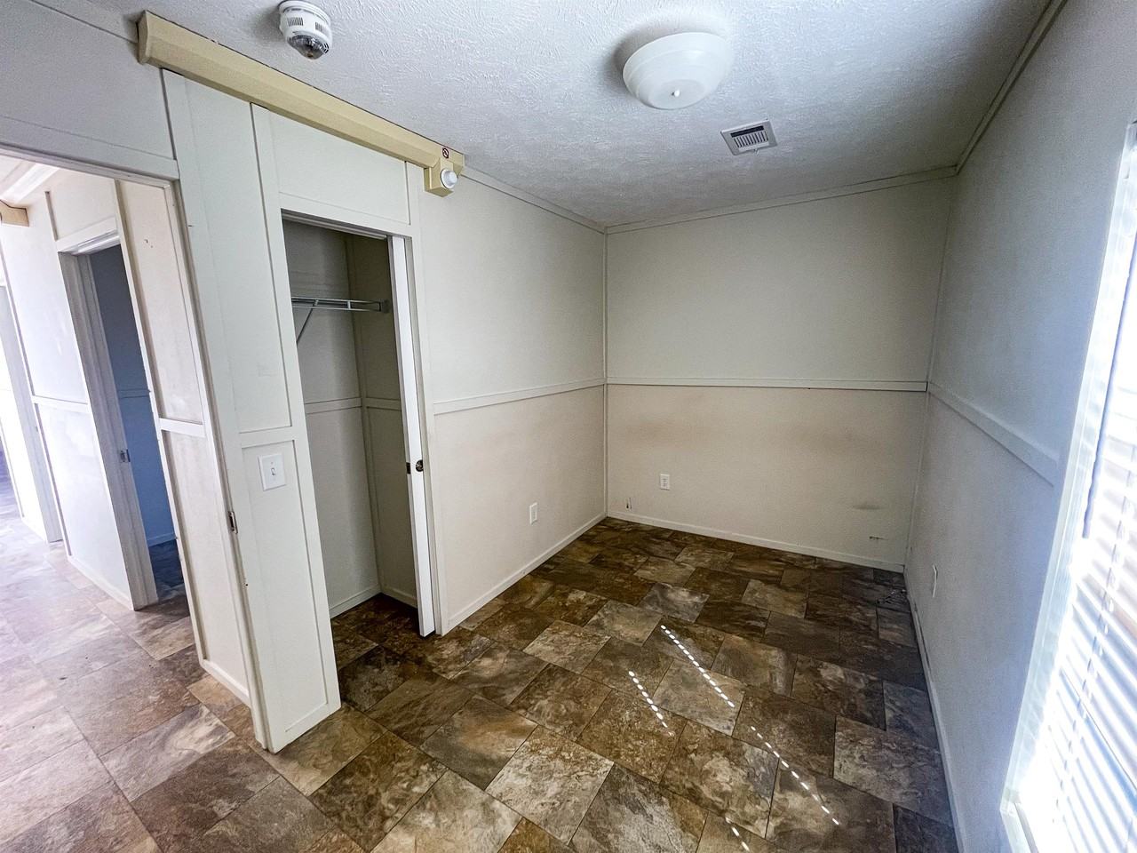 18234 Benton City RoadUnit 2 #2 - Photo 5 of 10