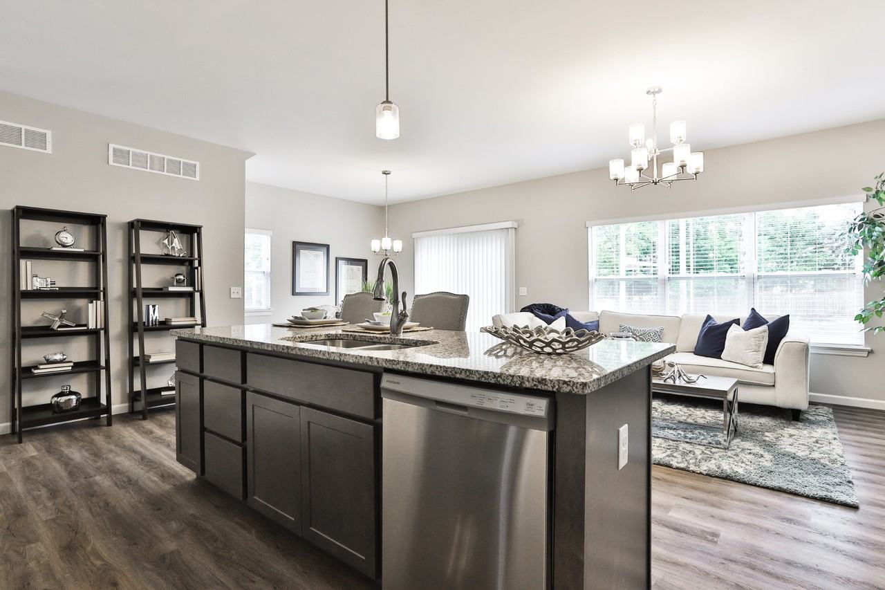 Alpine Heights - Photo 4 of 30