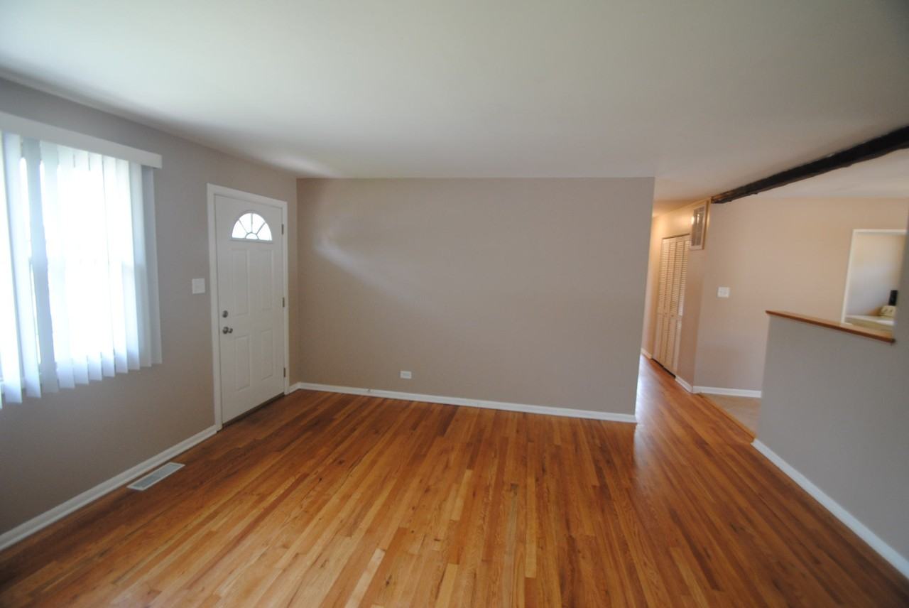 7019 Stanford Dr - Photo 3 of 7