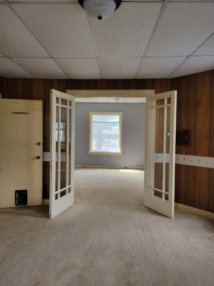 1212 Steuben St #1 - Photo 3 of 13