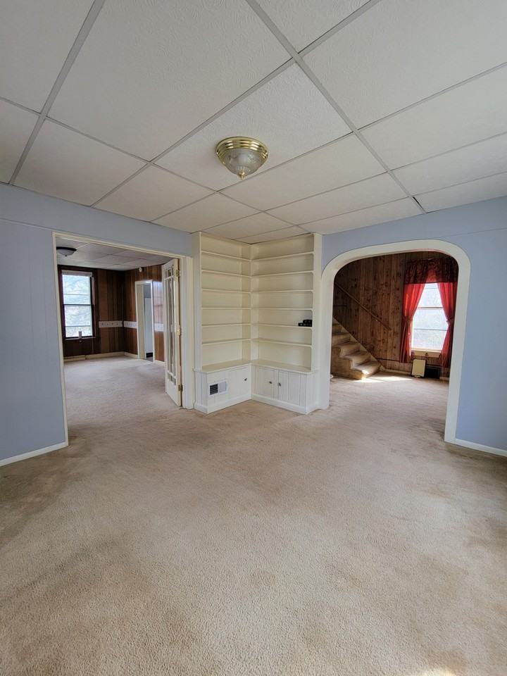 1212 Steuben St #1 - Photo 4 of 13