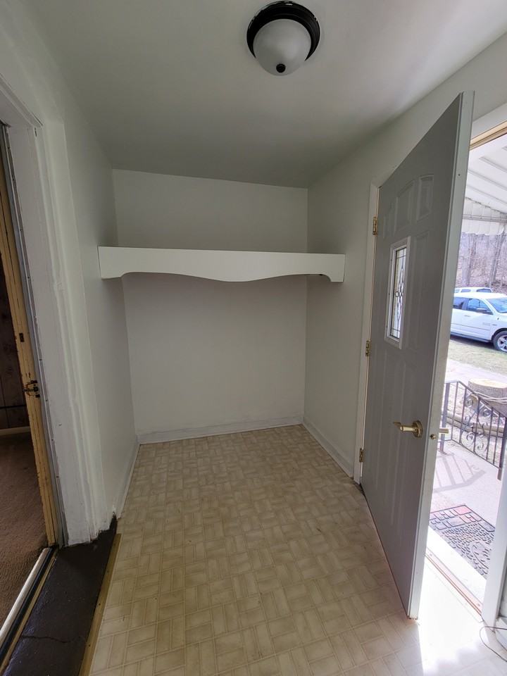 1212 Steuben St #1 - Photo 5 of 13