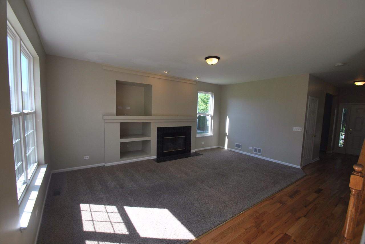 207 Gregory M Sears Dr - Photo 2 of 11