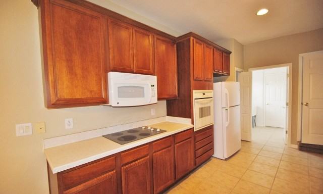 9016 Pinebreeze Dr - Photo 2 of 9