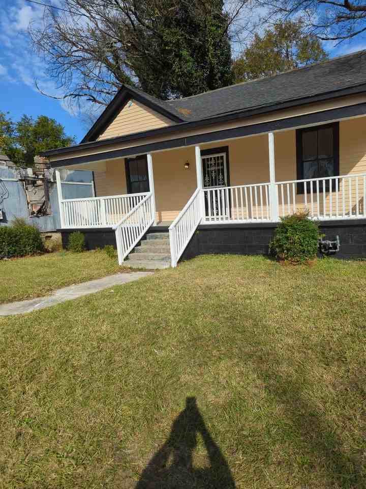 645 Rutherford Ave #1 - Photo 2 of 16