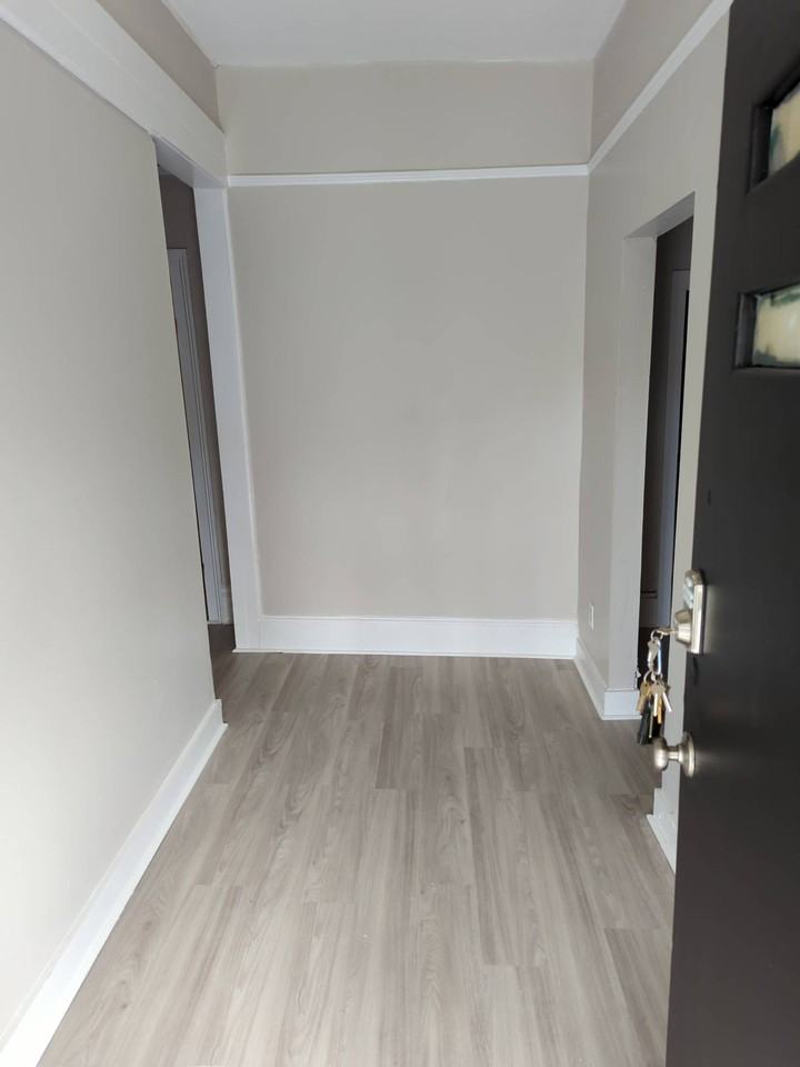 645 Rutherford Ave #1 - Photo 4 of 16