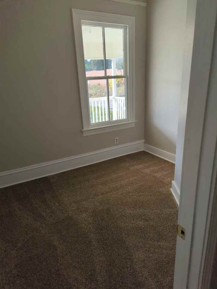 645 Rutherford Ave #1 - Photo 5 of 16