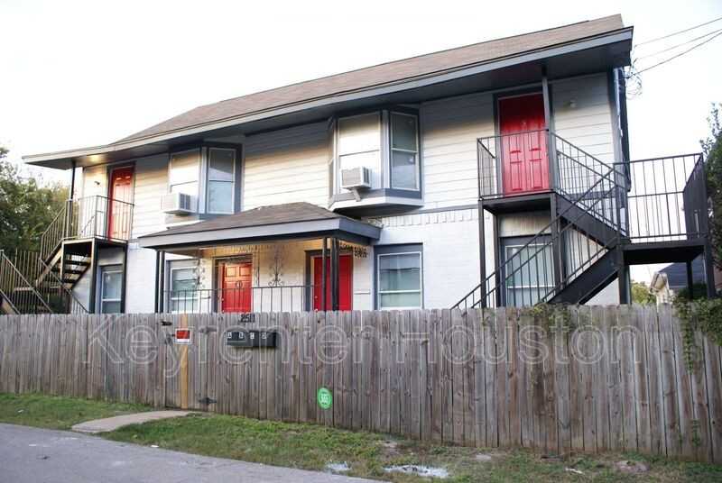 2511 Rosalie St #D - Photo 2 of 11