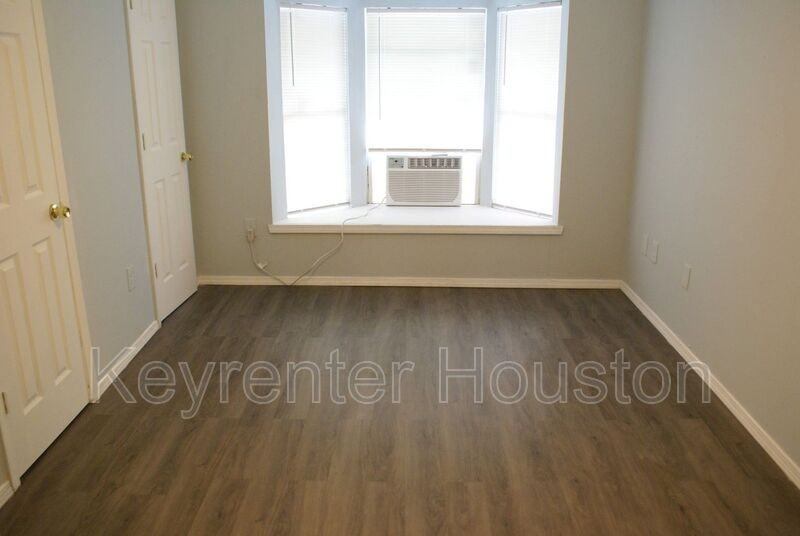 2511 Rosalie St #D - Photo 4 of 11