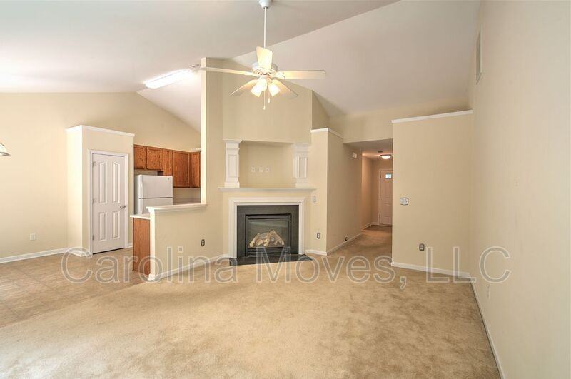 112 Stream Crossing Way - Photo 4 of 19