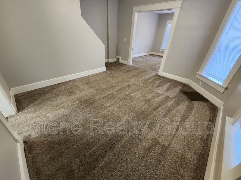 2019 N 7th St - Photo 3 of 9