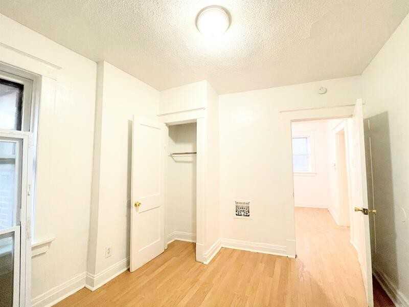 2747 Pestalozzi St #2E - Photo 5 of 8