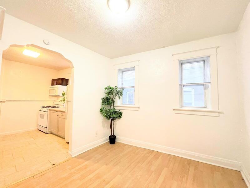 2747 Pestalozzi St #2E - Photo 2 of 8