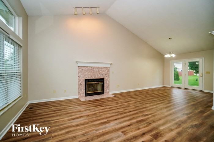 225 Chesterville Ct - Photo 2 of 15