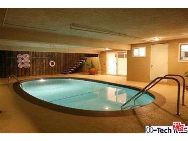 551 W Stocker St #9 - Photo 2 of 2