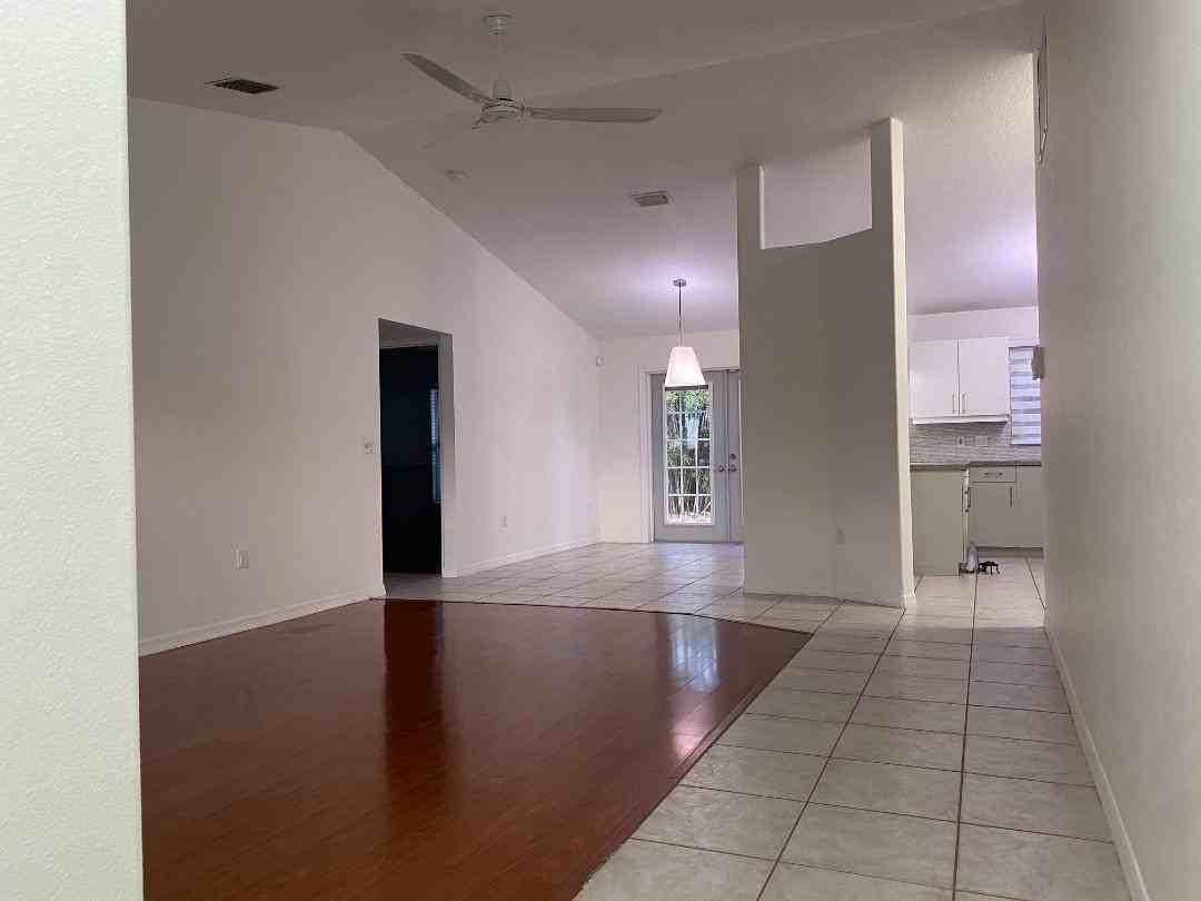 4217 Malden Dr #NA - Photo 3 of 16