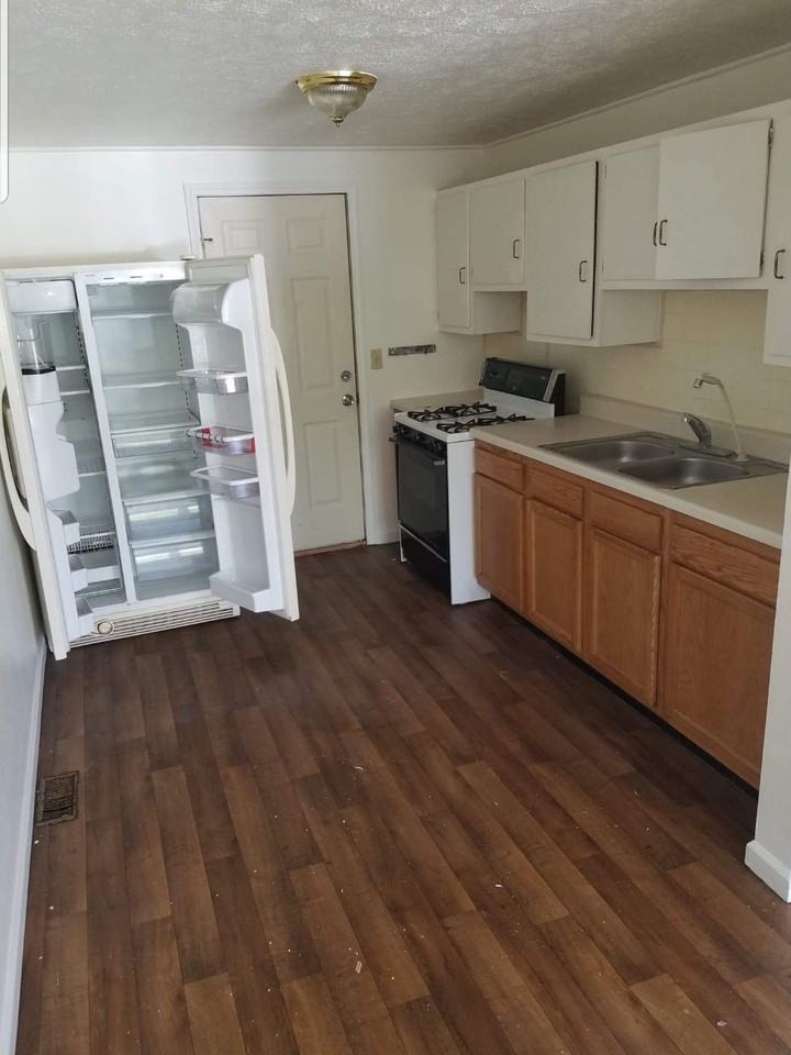 759 Prather Dr #1 - Photo 3 of 13