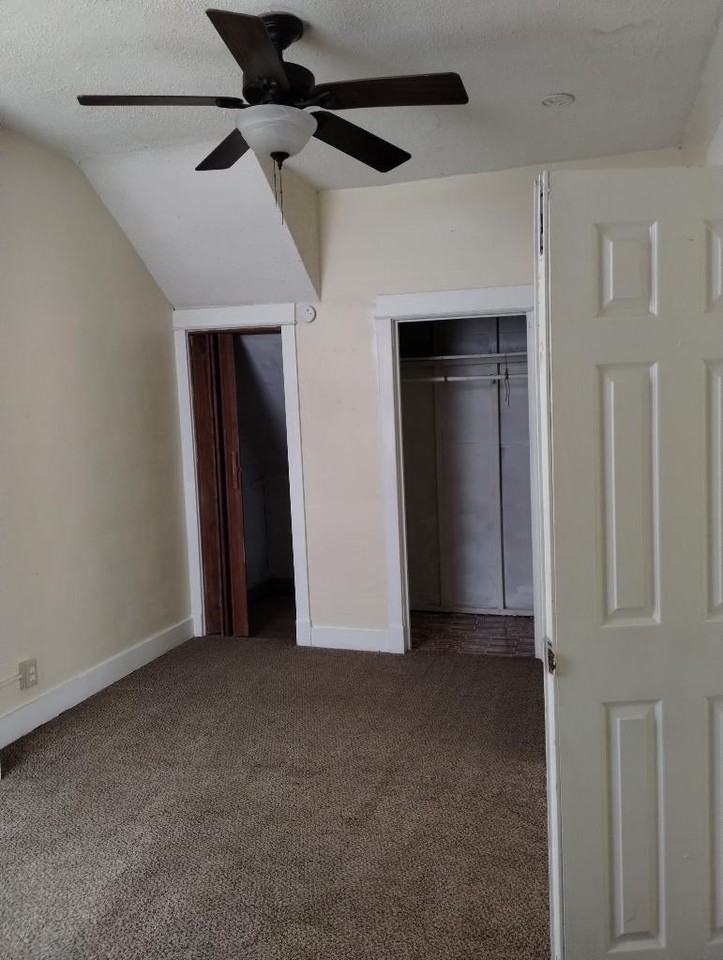 628 W 3rd St #A - Photo 2 of 8