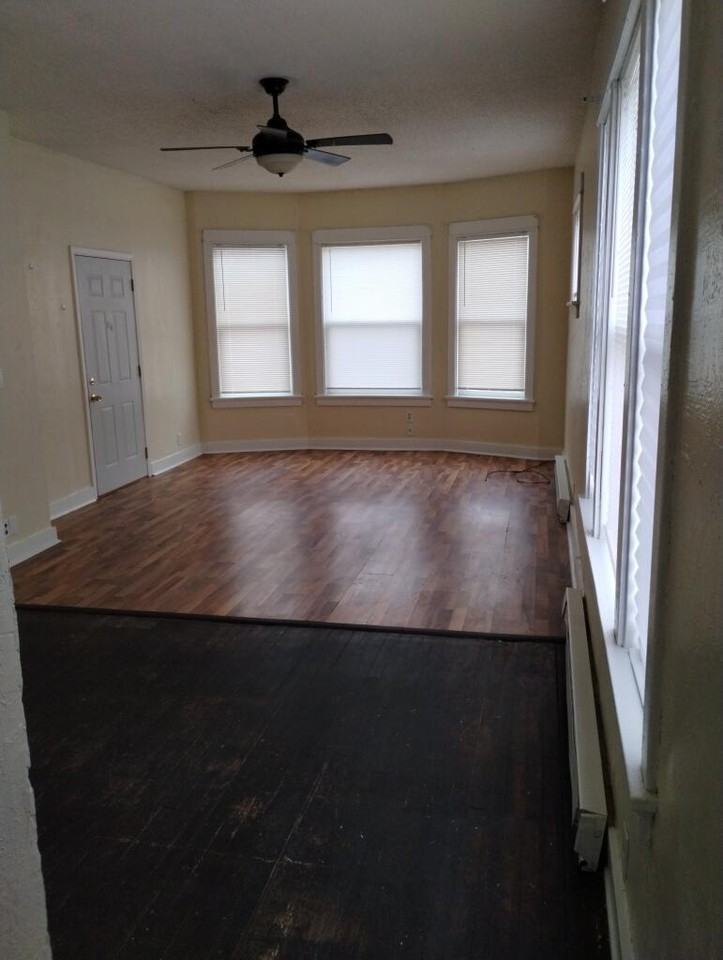 628 W 3rd St #A - Photo 7 of 8