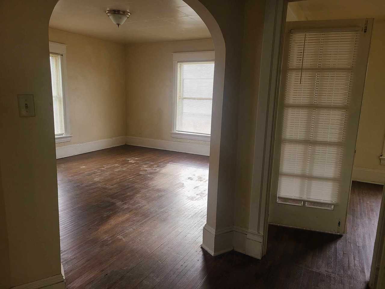 815 1/2 Randolph St #815-1-2 - Photo 7 of 10