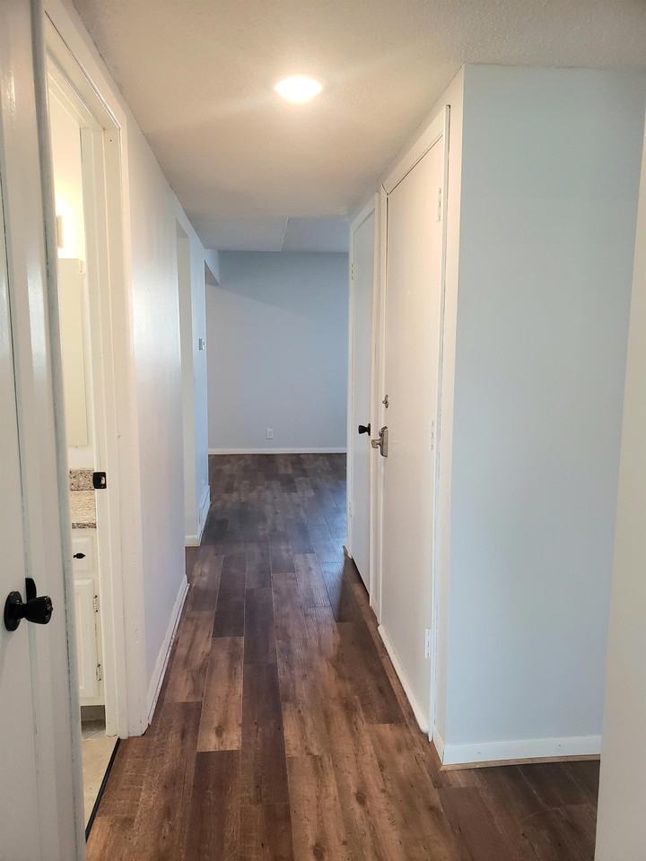 1011 Columbus St #1 - Photo 7 of 12