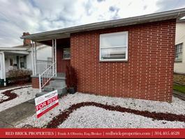 featured image of 912 Gaston Ave #1