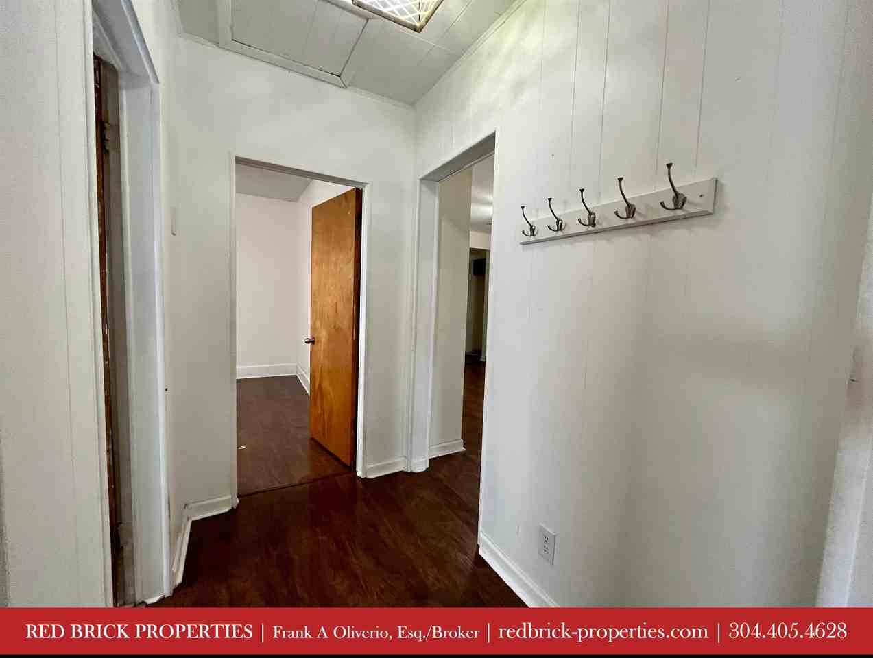 912 Gaston Ave #1 - Photo 4 of 25