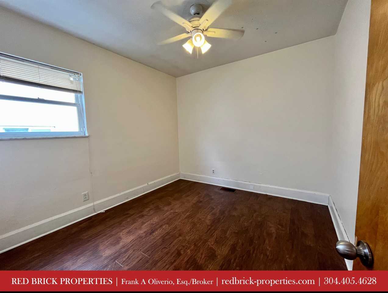 912 Gaston Ave #1 - Photo 6 of 25