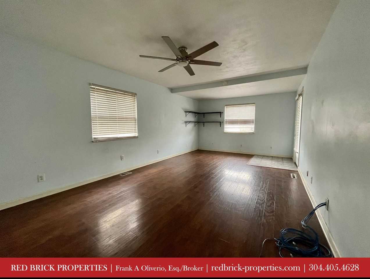 912 Gaston Ave #1 - Photo 7 of 25